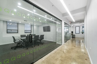 369 Lexington Ave, New York, NY to rent Interior Photo- Image 2 of 3