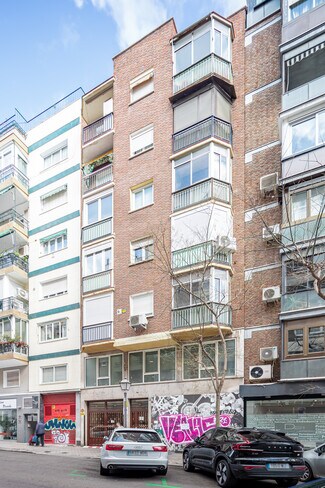More details for Calle del General Díaz Porlier, 48, Madrid - Retail to Rent