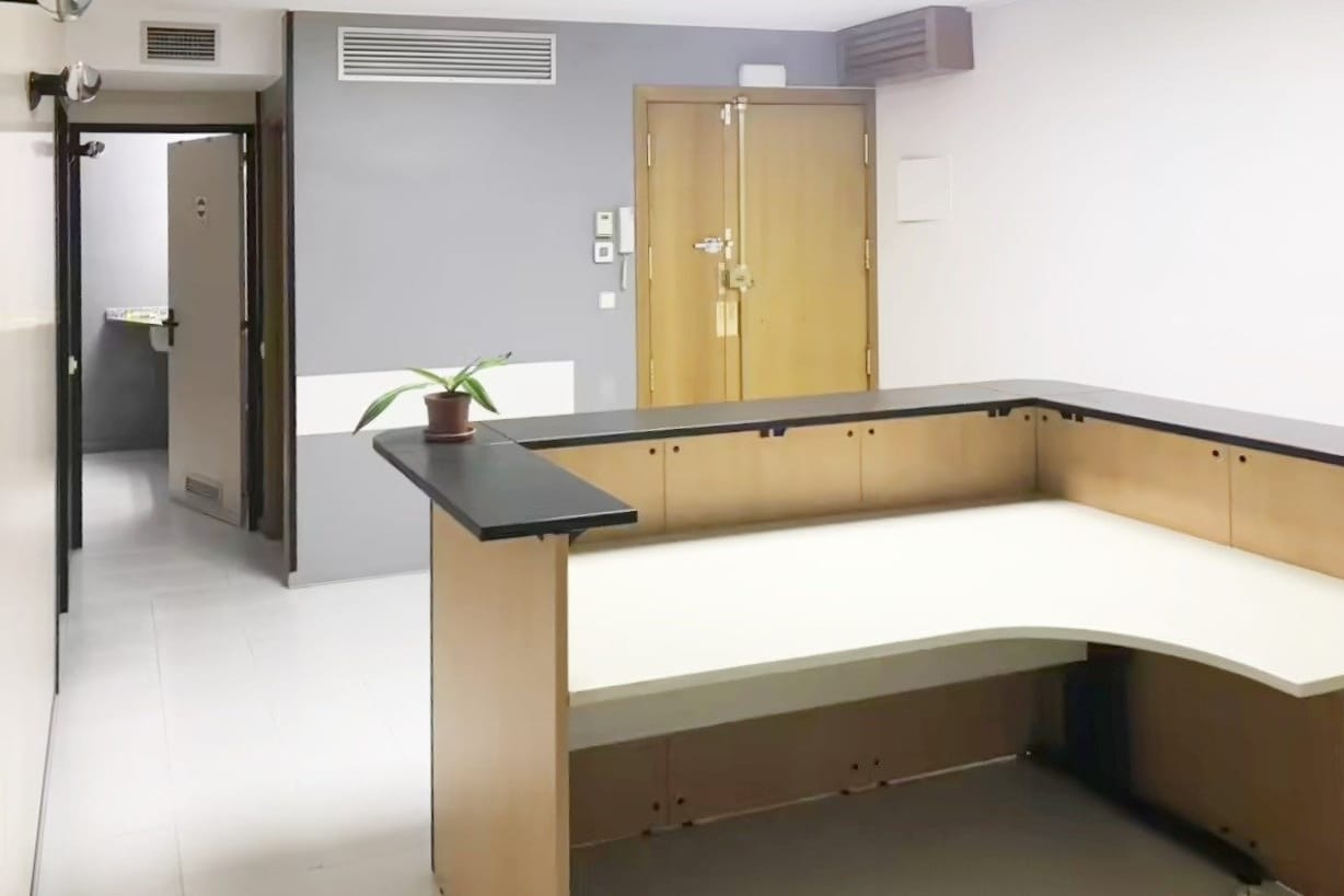 Granollers, BAR 08402 - Unit - -  - Interior Photo - Image 2 of 22
