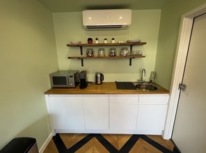 Botley Rd, Southampton to rent Interior Photo- Image 2 of 2