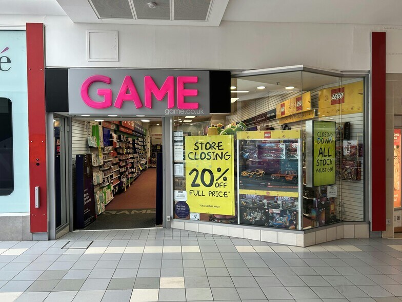 St Johns Sq, Perth to rent - Building Photo - Image 2 of 2