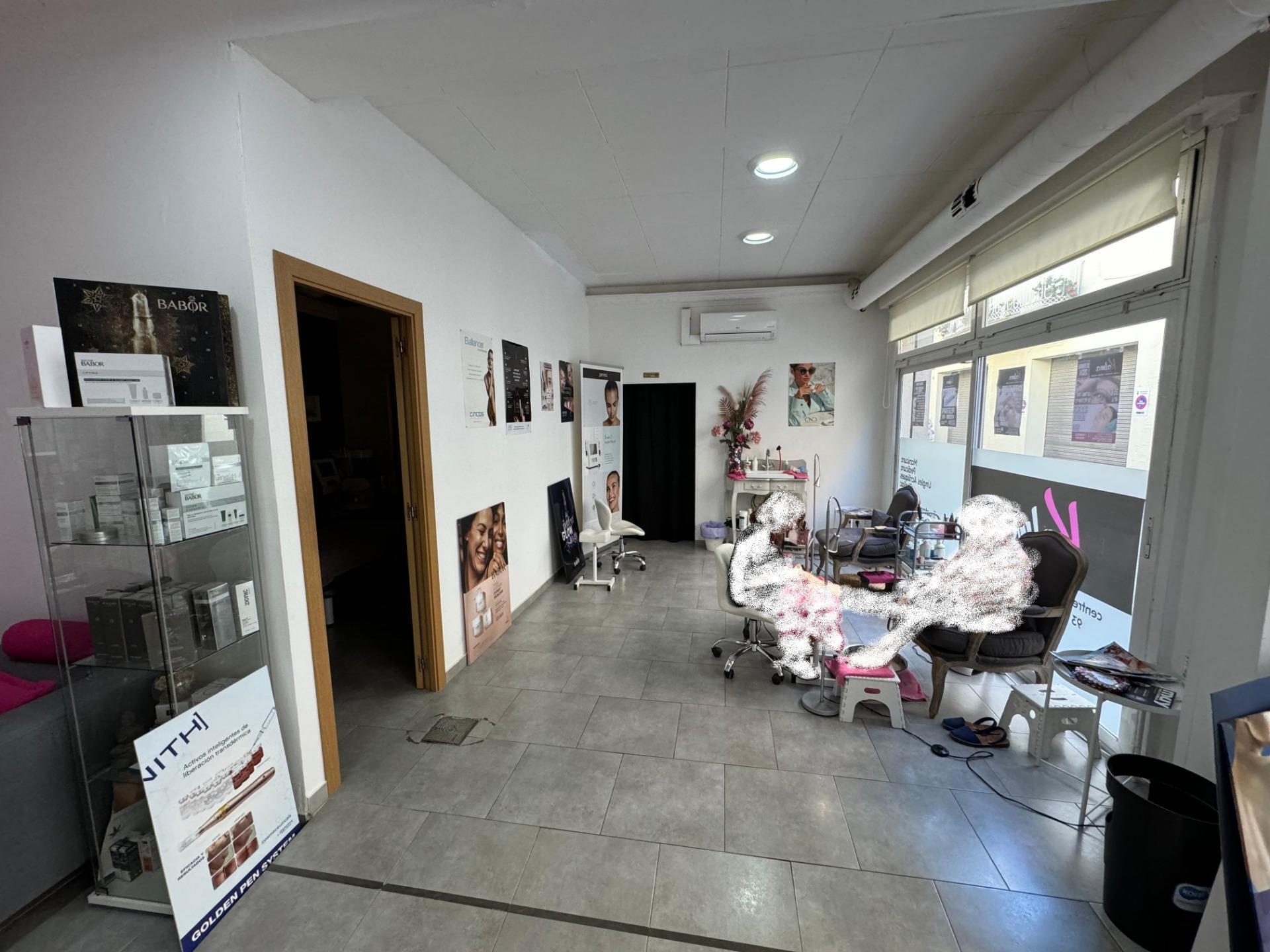 Retail in Calella, Barcelona to rent Interior Photo- Image 1 of 28