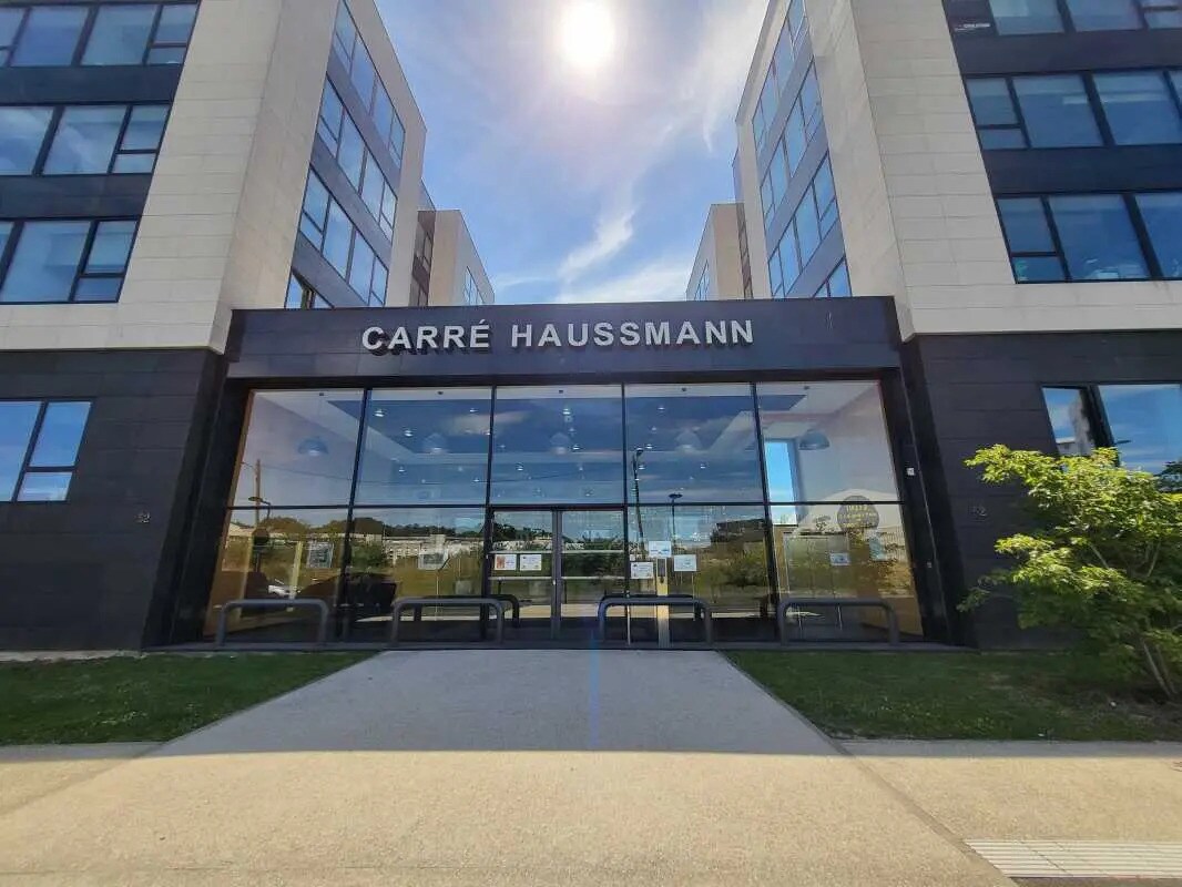 Office in Évry-Courcouronnes to rent Building Photo- Image 1 of 16