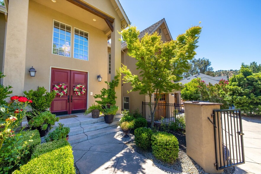 15 Glen Creek Ln, Walnut Creek, CA for sale - Building Photo - Image 1 of 26