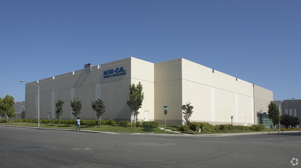 1200 Business Center Dr, San Leandro, CA for sale - Primary Photo - Image 1 of 1