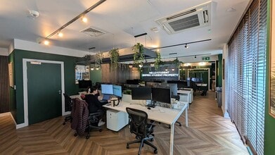 6 Fox St, Birmingham to rent Interior Photo- Image 2 of 2