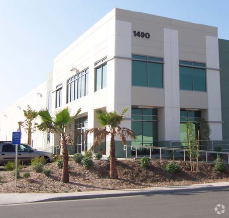 1490 Air Wing Rd, San Diego, CA for rent - Building Photo - Image 2 of 9