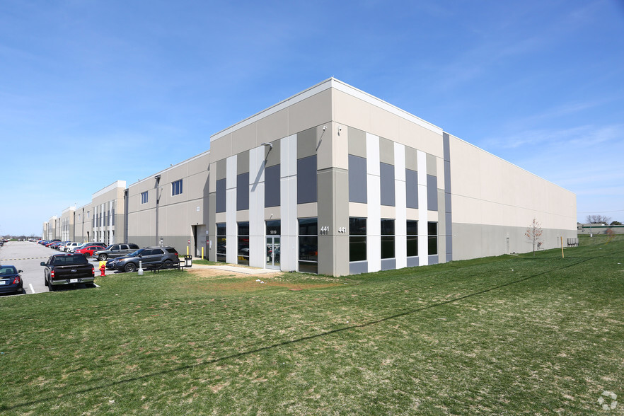 441 Hazelwood Logistics Center Dr, Hazelwood, MO for sale - Primary Photo - Image 1 of 1