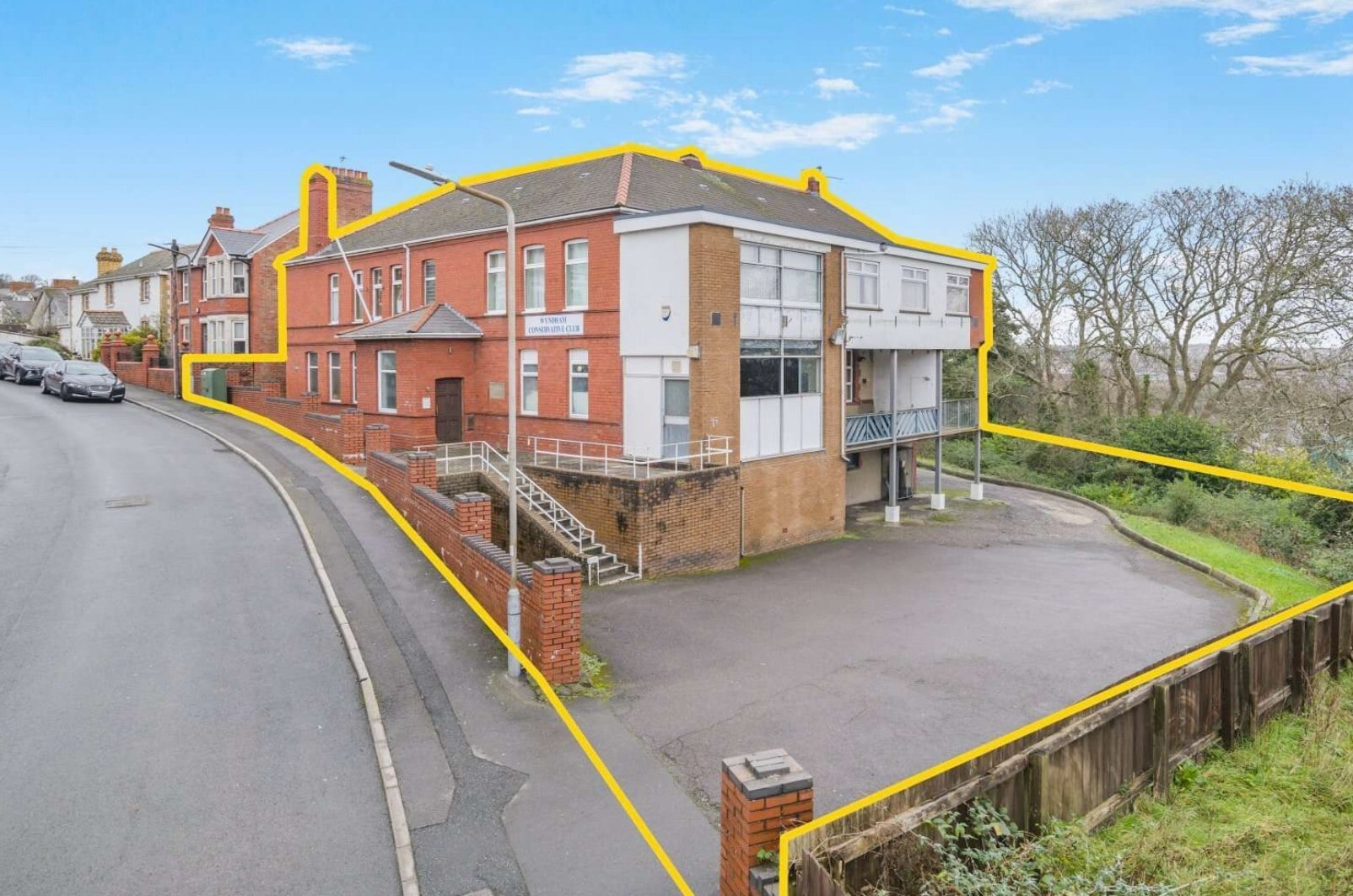 25 Harbour Rd, Barry for sale Primary Photo- Image 1 of 2