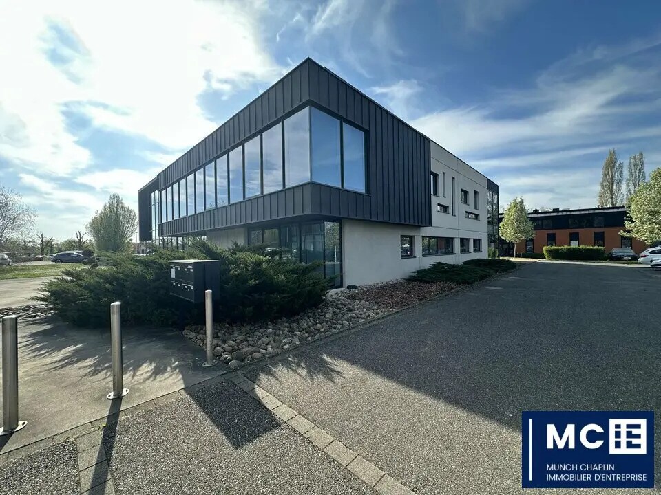 Office in Entzheim to rent Building Photo- Image 1 of 8