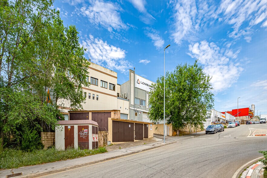 Industrial in Rubí, Barcelona for sale - Building Photo - Image 2 of 6