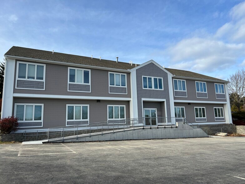 387 E Dunstable Rd, Nashua 03062 UK