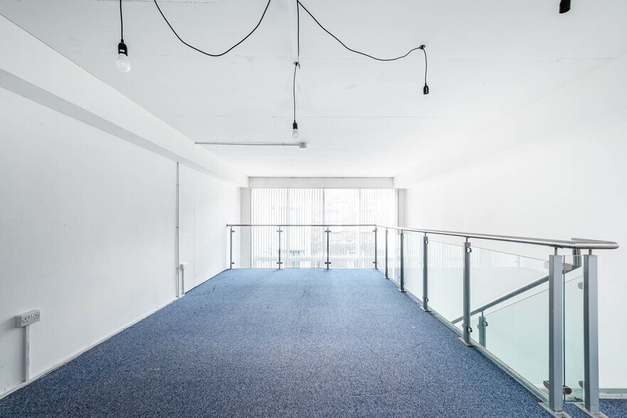 4-10 Palmers Rd, London for sale - Interior Photo - Image 1 of 1