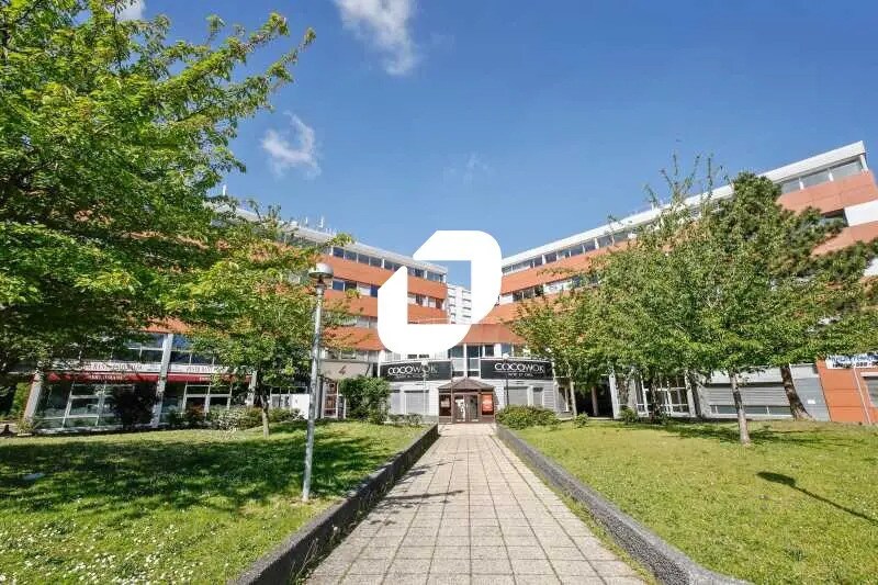 Office in Gennevilliers to rent - Building Photo - Image 1 of 14