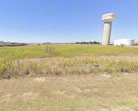 801 Ed Schmidt blvd, Hutto, TX for sale Primary Photo- Image 1 of 3