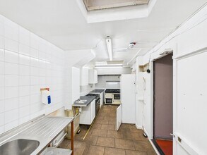 3-5 Ogilvie St, Dundee to rent Interior Photo- Image 1 of 5