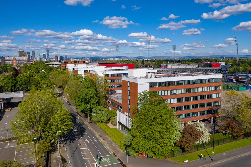 Talbot Rd, Manchester for rent - Primary Photo - Image 1 of 6