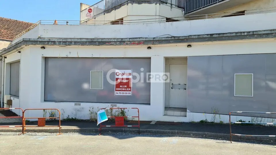 Location Commerce 262 m² - Photo 1