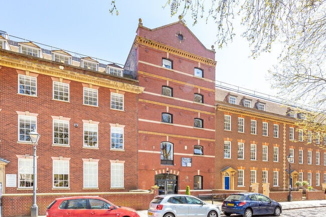 More details for 13 Queen Sq, Bristol - Office to Rent