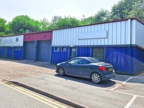 Kimberley Way, Rugeley to rent Building Photo- Image 2 of 4