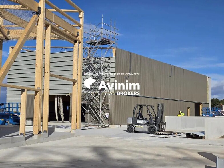 Industrial in Villeneuve-lès-Maguelone for sale - Construction Photo - Image 2 of 4