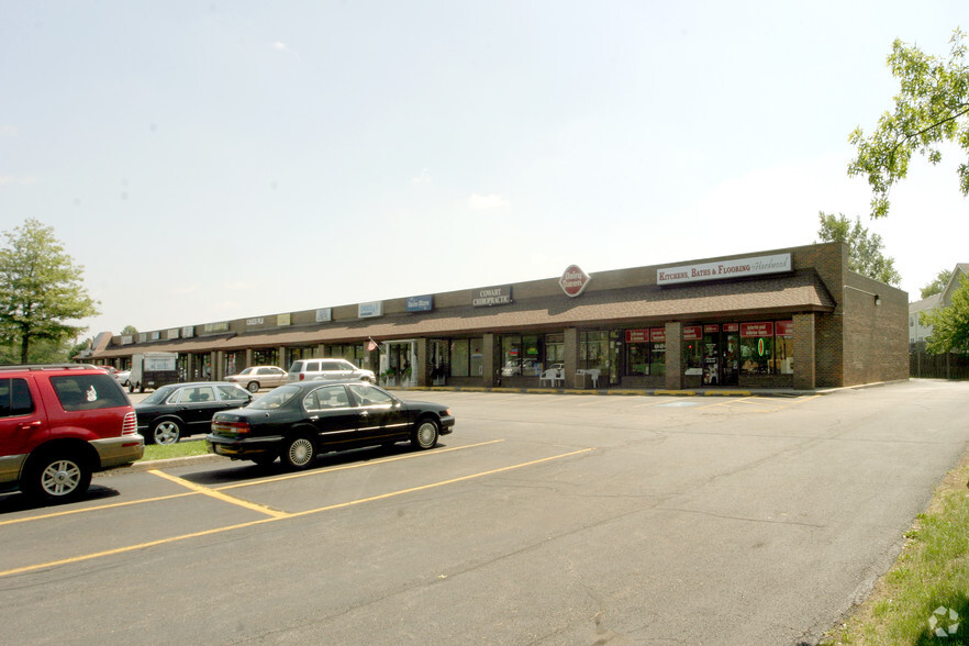 1450-1486 E Chicago Ave, Naperville, IL for rent - Building Photo - Image 3 of 6