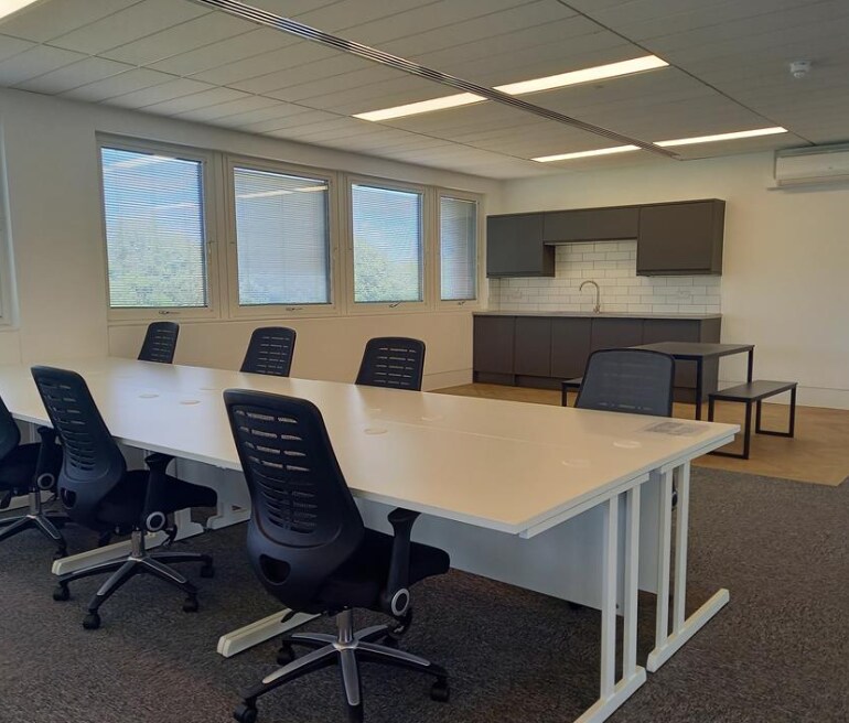 Capital Dr, Milton Keynes to rent Interior Photo- Image 1 of 5