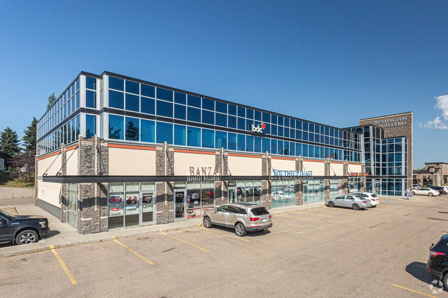 4628-4640 Calgary Trl NW, Edmonton, AB for rent - Building Photo - Image 2 of 6