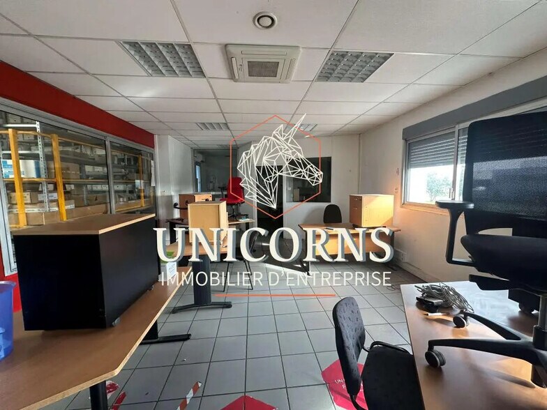 Industrial in Toulouse to rent - Interior Photo - Image 2 of 5