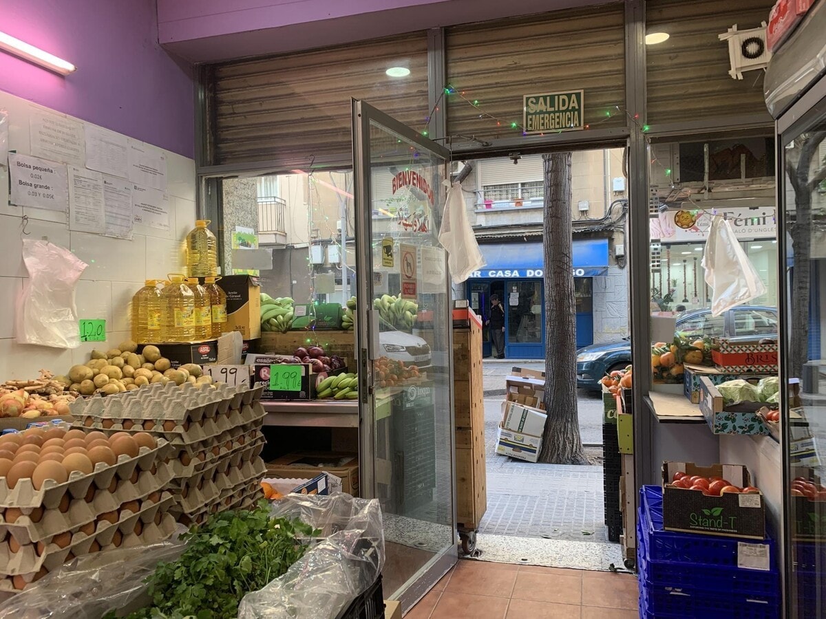 Santa Coloma de Gramenet, BAR 08923 -  -  - Interior Photo - Image 1 of 9