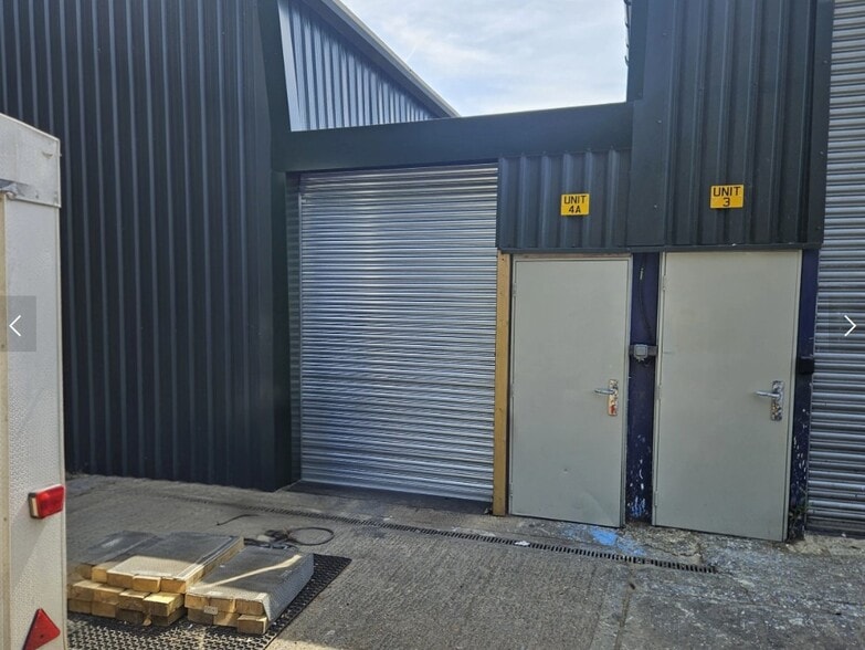 Whitehouse Farm, Bedmond, Abbots Langley to rent - Building Photo - Image 2 of 6