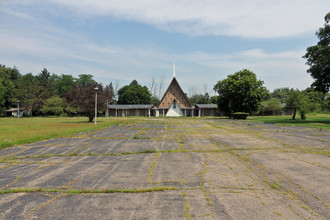 5508 Calkins Rd, Flint, MI for sale Building Photo- Image 1 of 1