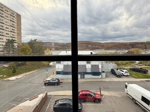 35 Main St, Poughkeepsie, NY to rent Interior Photo- Image 2 of 4