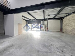 Industrial in Bondoufle for sale Interior Photo- Image 2 of 11