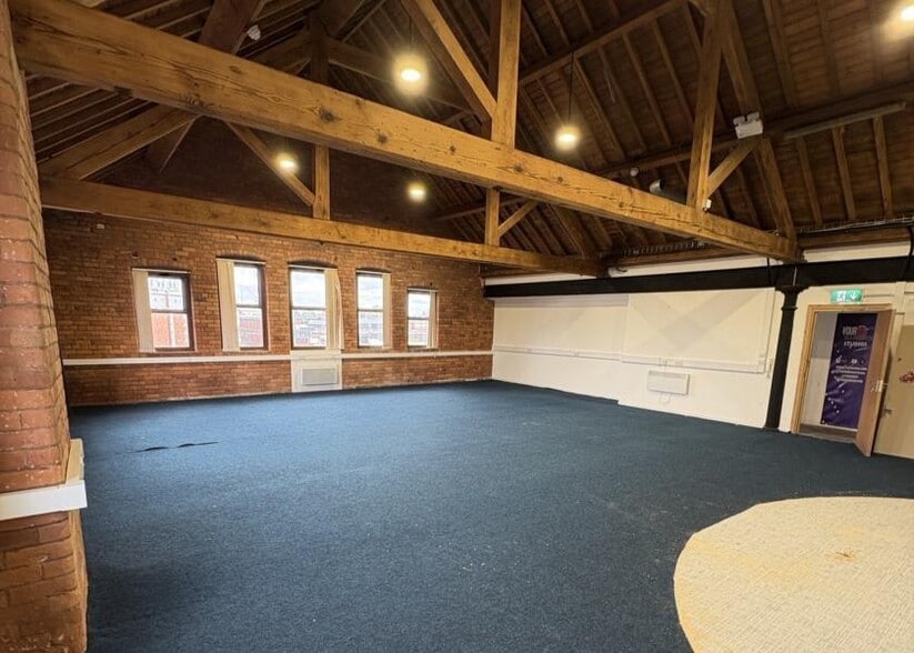 Cakebread St, Manchester to rent - Building Photo - Image 3 of 8