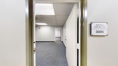 7777 Leesburg Pike, Falls Church, VA to rent Interior Photo- Image 1 of 4