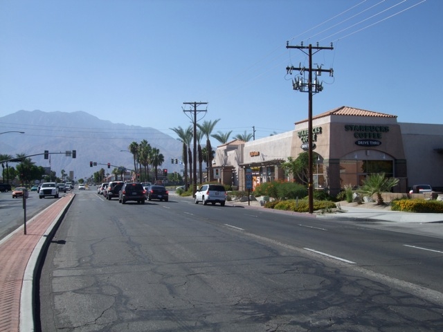 69020 Ramon Rd, Cathedral City, CA for rent - Building Photo - Image 3 of 5