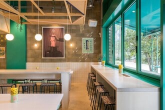 Ash Ave, London to rent Interior Photo- Image 1 of 10