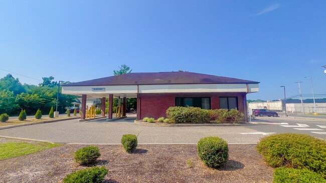 More details for 340 S White Horse Pike, Berlin, NJ - Office / Retail to Rent