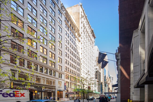More details for 35 W 45th St, New York, NY - Office, Office / Medical to Rent