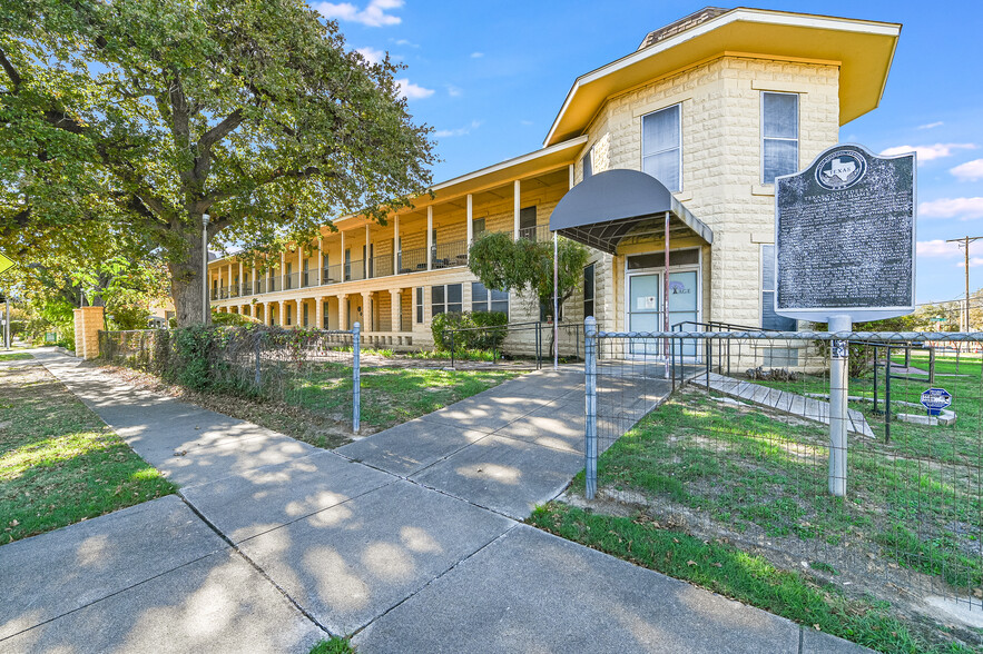 3710 Cedar St, Austin, TX for sale - Building Photo - Image 1 of 6