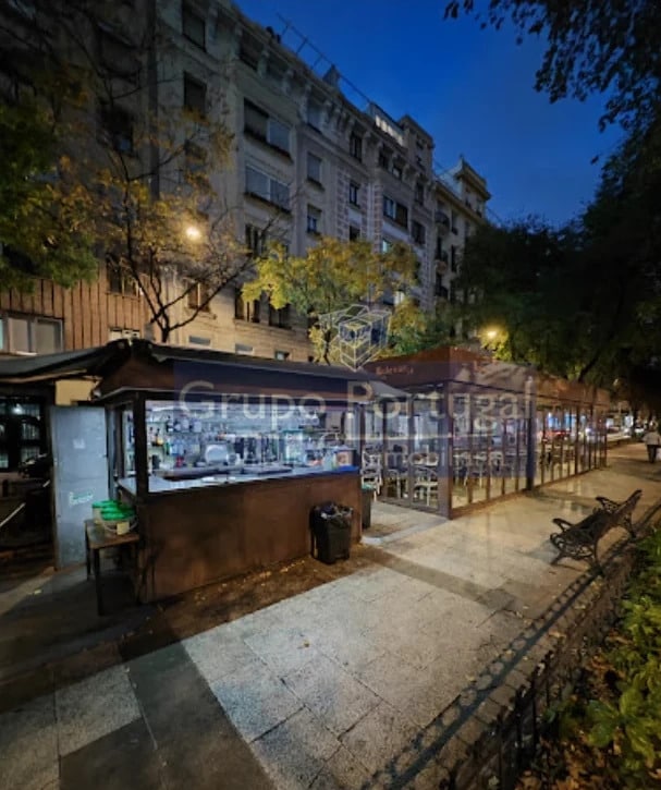 Retail in Madrid, Madrid to rent Interior Photo- Image 1 of 6