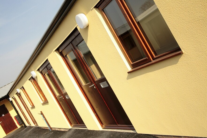 Warpsgrove Ln, Chalgrove to rent - Building Photo - Image 2 of 3