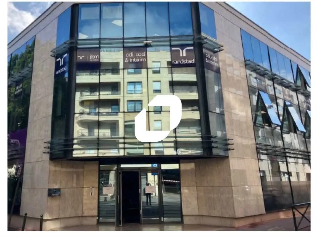 Light Industrial in Levallois-Perret to rent Building Photo- Image 1 of 4