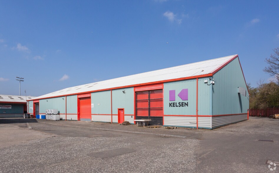 24 Craigmont St, Glasgow to rent - Primary Photo - Image 1 of 3