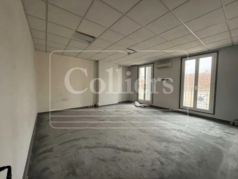 Office in Marseille to rent - Interior Photo - Image 3 of 7