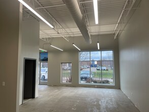 5250-5280 W 74th St, Edina, MN to rent Interior Photo- Image 1 of 8