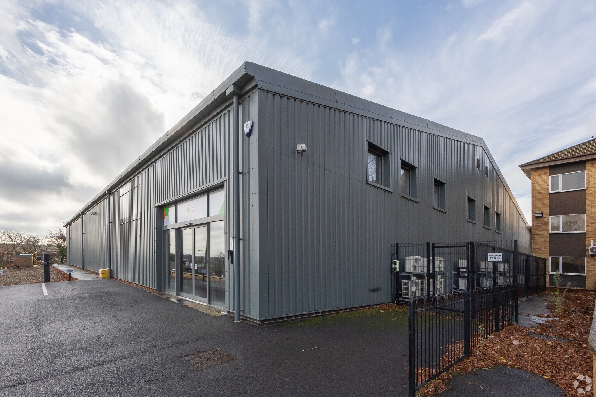 18-20 Bradfield Rd, Wellingborough for sale Primary Photo- Image 1 of 11