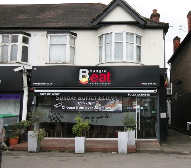 49 Chigwell Rd, London for sale Primary Photo- Image 1 of 17