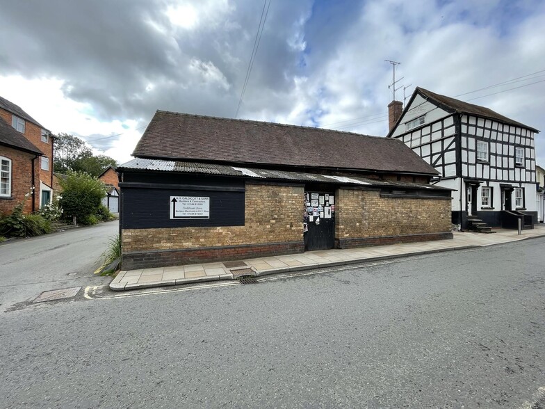 Market Sq, Tenbury Wells for sale - Primary Photo - Image 1 of 3